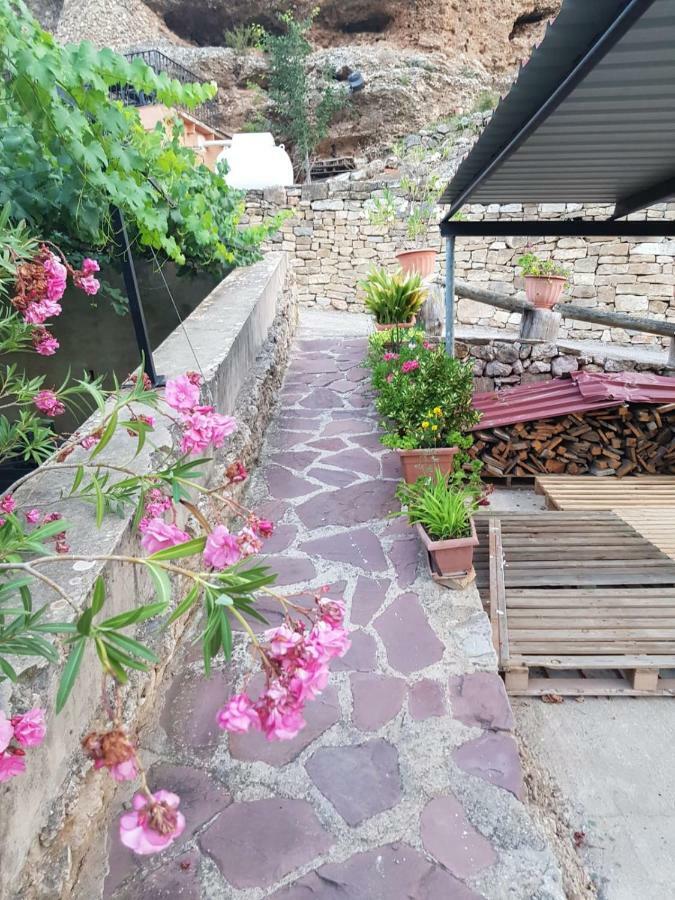 Alojamiento La Presa Del Colindon Guest House Chulilla Exterior photo